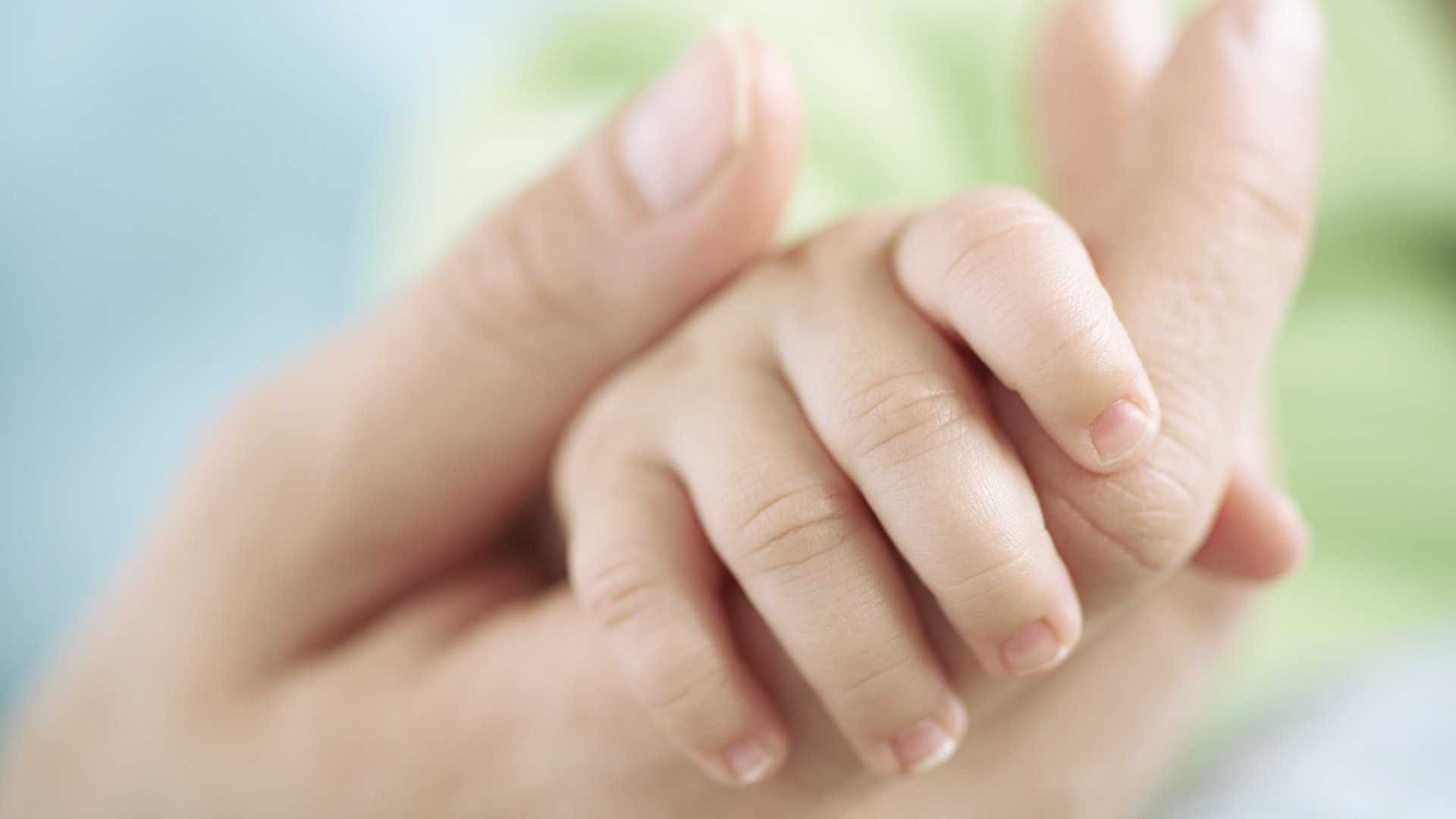 susanne_posel_news_-macro-child-baby-mother-childr-55020